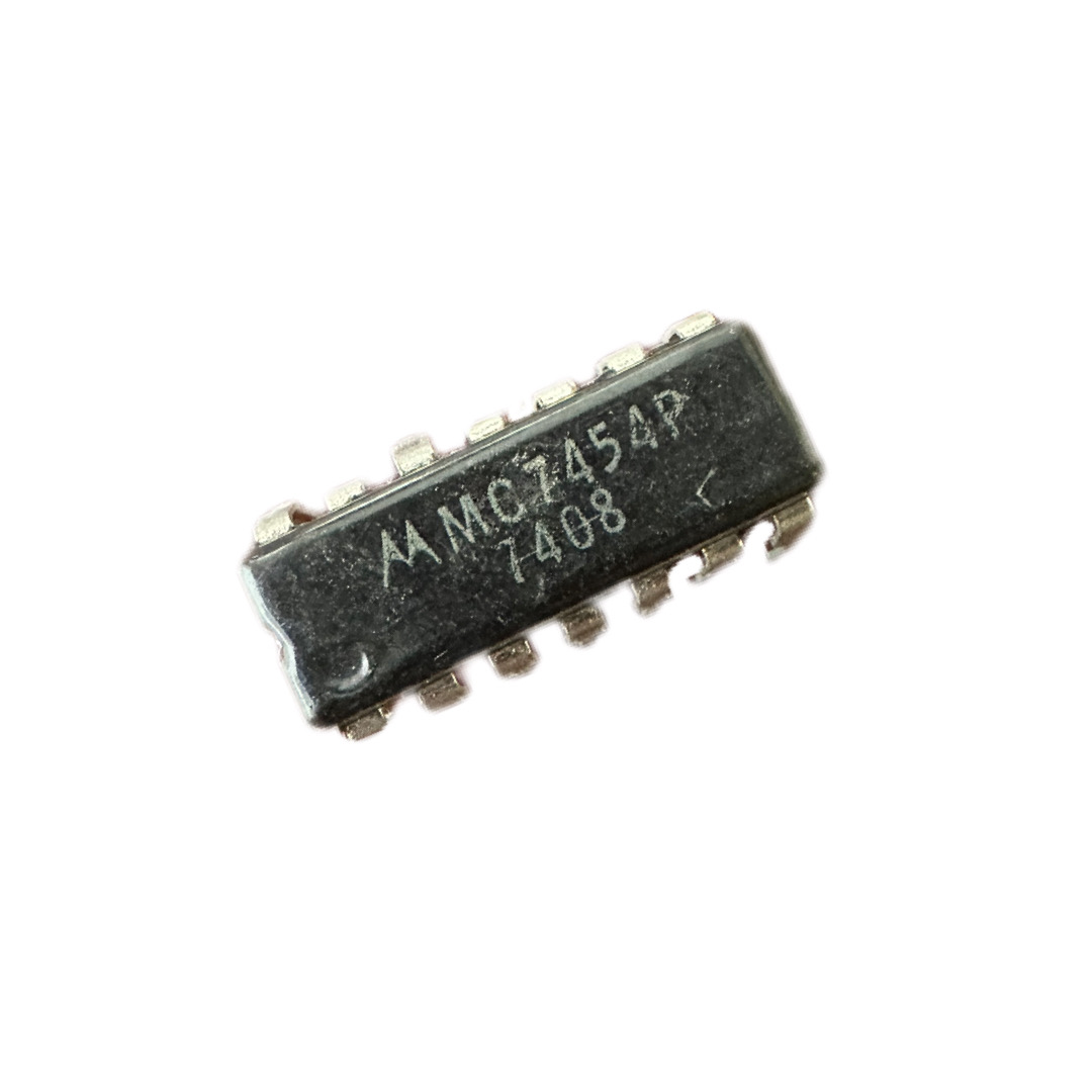  آی سی MC7454P-2