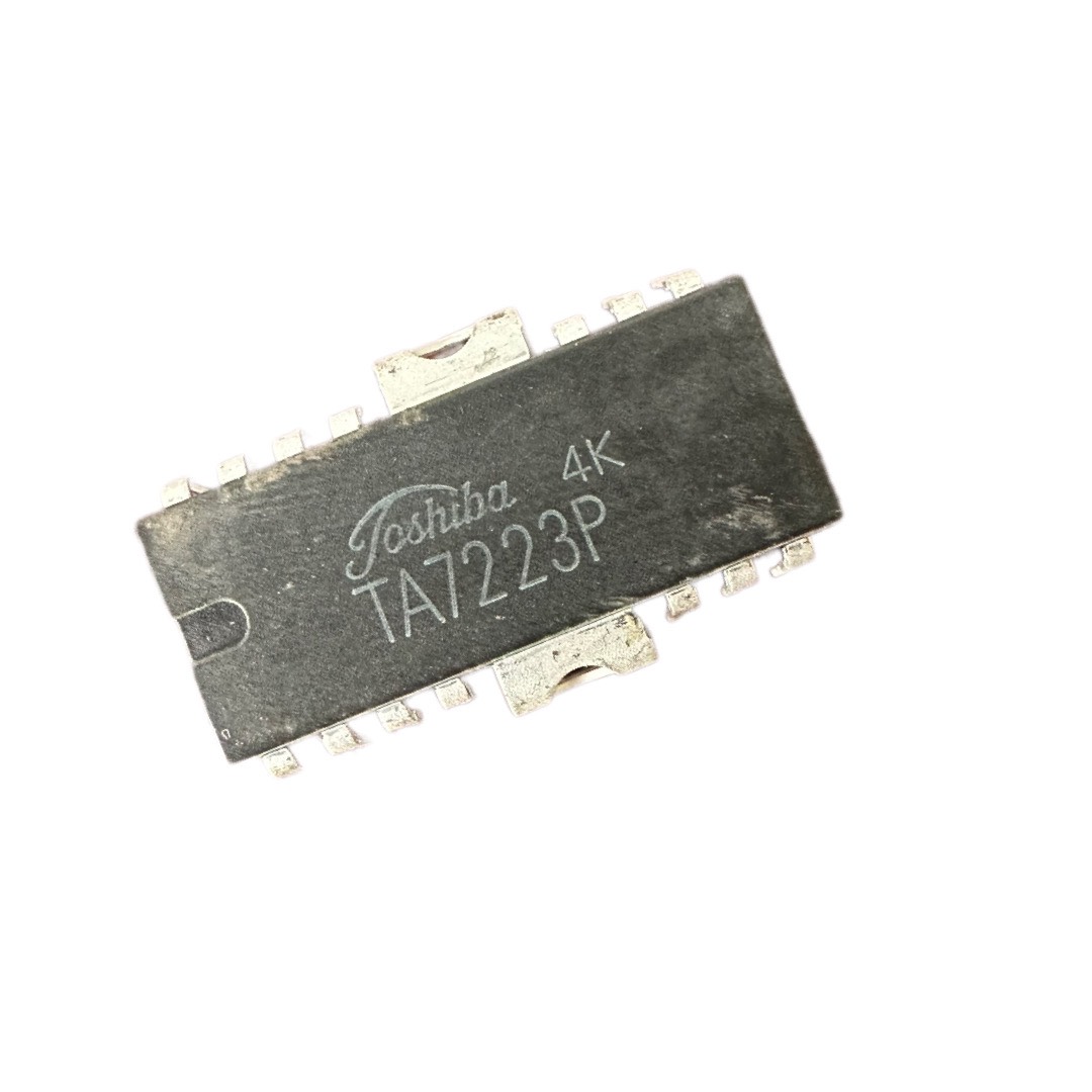  آی سی TA7223P-2