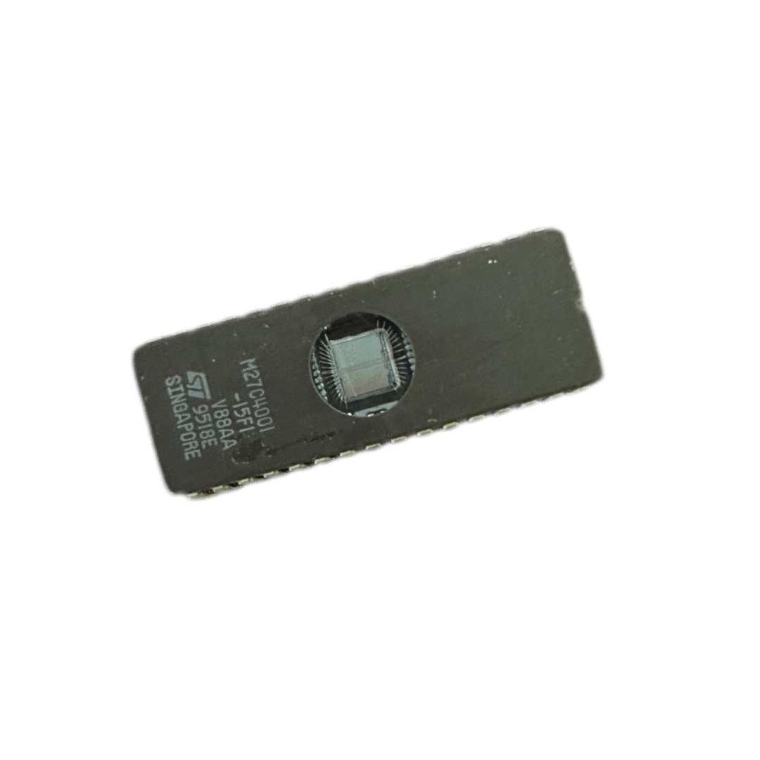  آی سی M27C4001-15F1-2